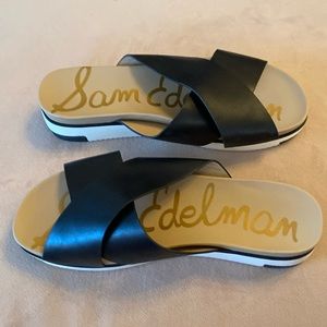 Sam Edelman AUDREA black slides with white platform bottom. So cute,hardly worn.